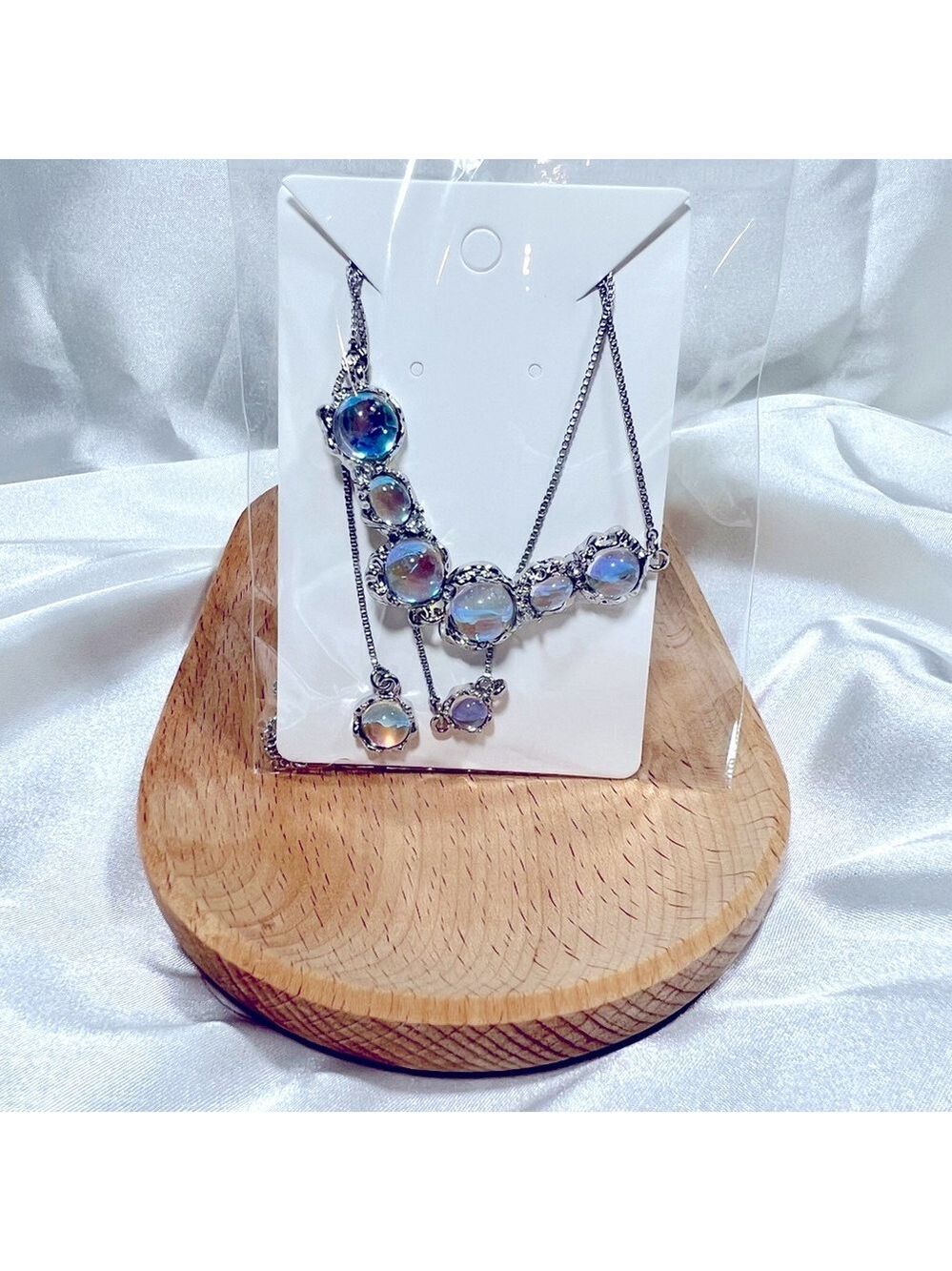 Iridescent Circles Layered Necklace Set